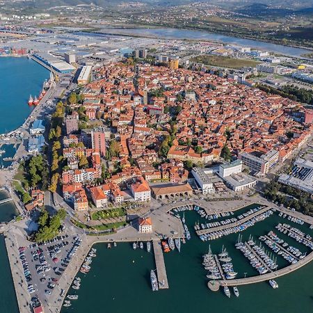 Apartma Veneziano โคเปร์ ภายนอก รูปภาพ