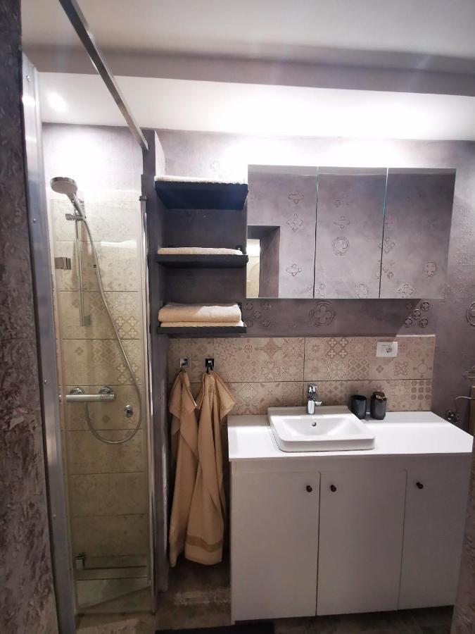 Apartma Veneziano โคเปร์ ภายนอก รูปภาพ