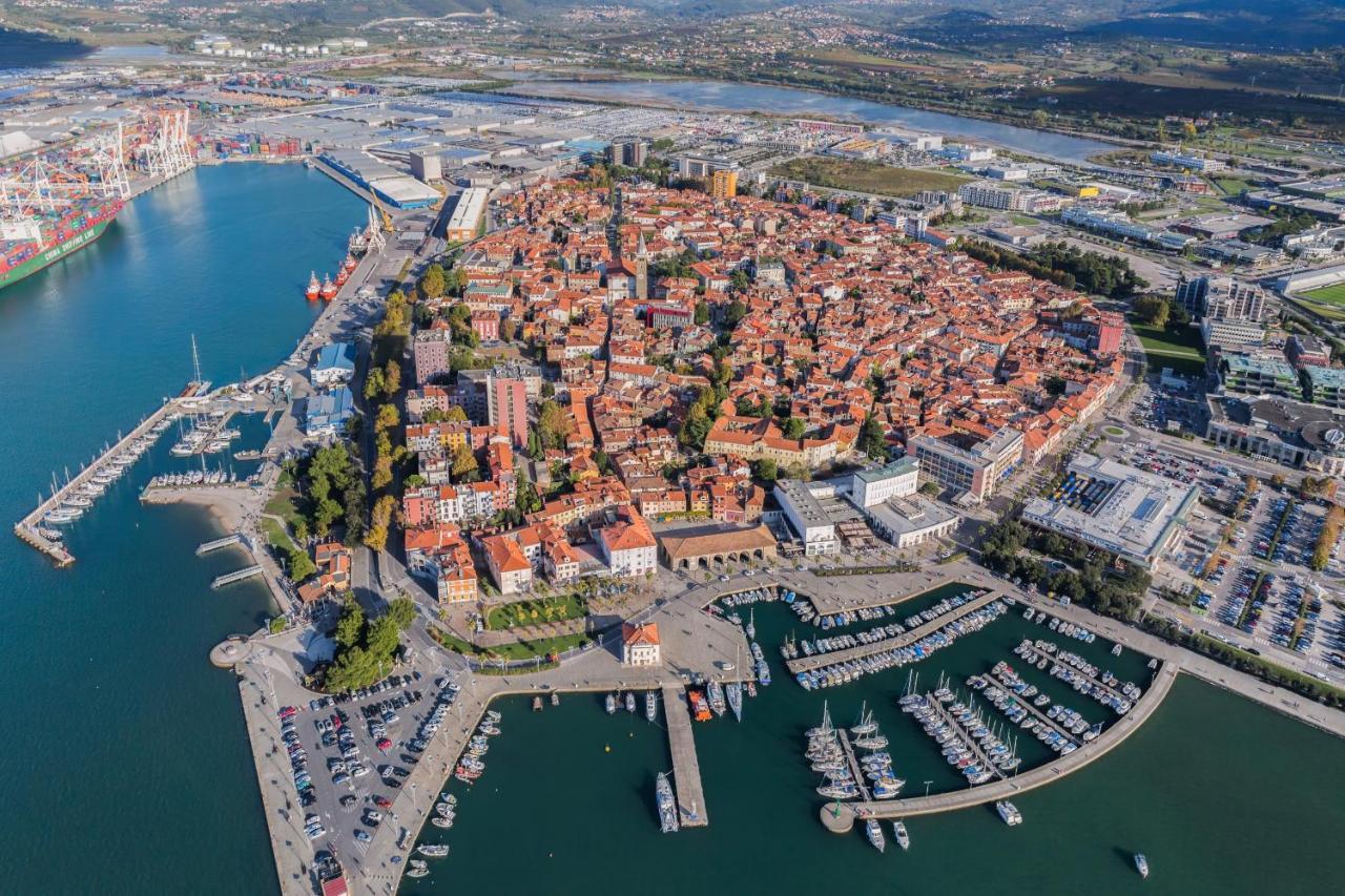 Apartma Veneziano โคเปร์ ภายนอก รูปภาพ